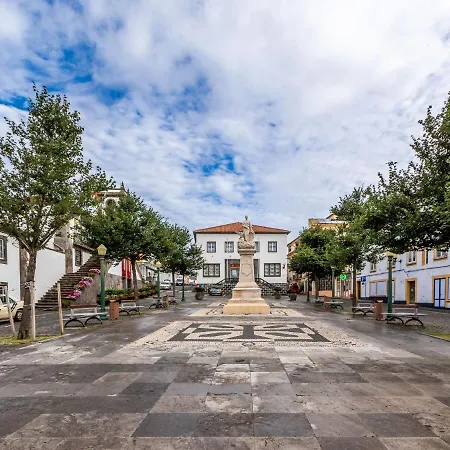 Facing Bay Praia da Vitória