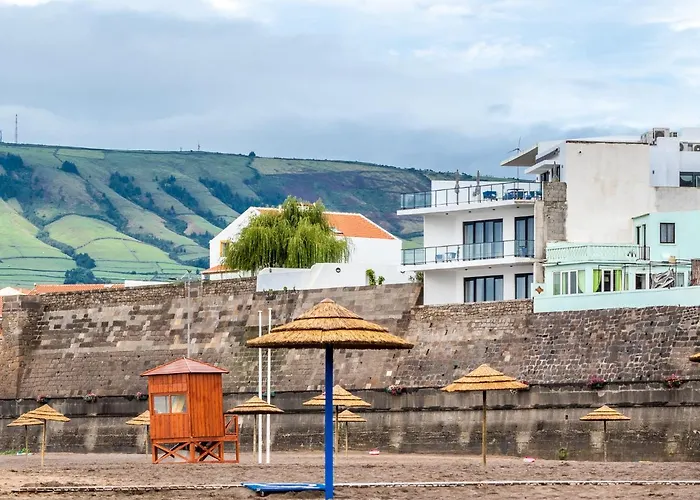Hostal Facing Bay Praia da Vitória