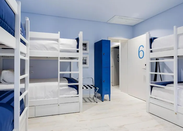 Facing Bay Praia da Vitória