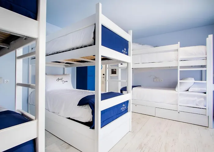 Facing Bay Praia da Vitória