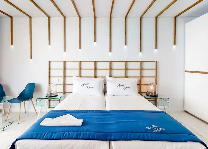 Facing Bay Praia da Vitória